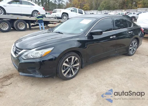 2017 Nissan Altima 2.5 Sr z USA, uszkodzony, nr VIN 1N4AL3AP6HC471336
